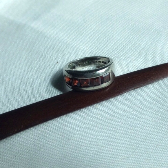 Sterling silver five stone garnet  invisible channel ring - Picture 2 of 6